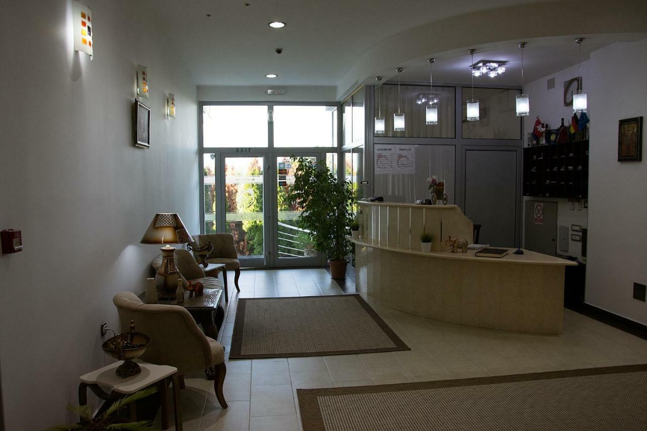 Hotel Nar เกฟเกลียา ภายนอก รูปภาพ